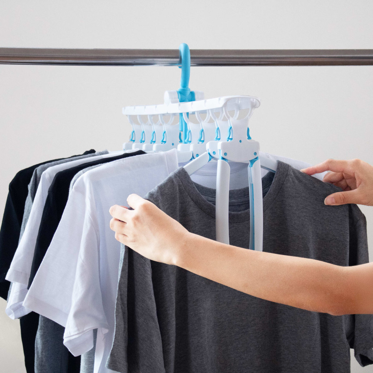 洗濯ハンガー ワンタッチ 8連タイプ スライドショルダー （ 連結