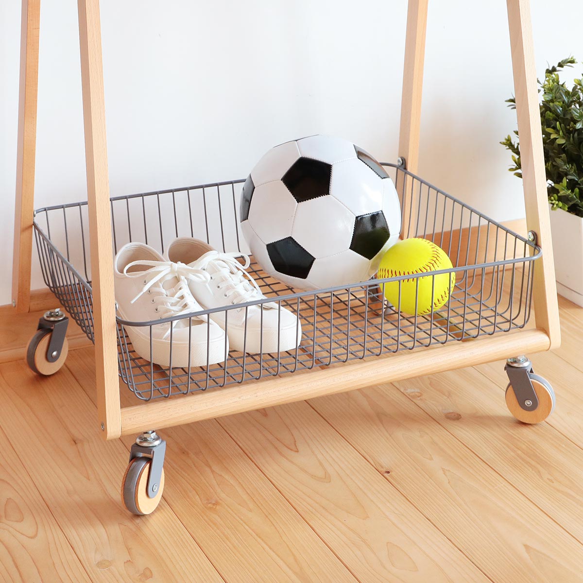 弘益 コートハンガー 北欧風 天然木フレーム カゴ付 LIV 幅66cm