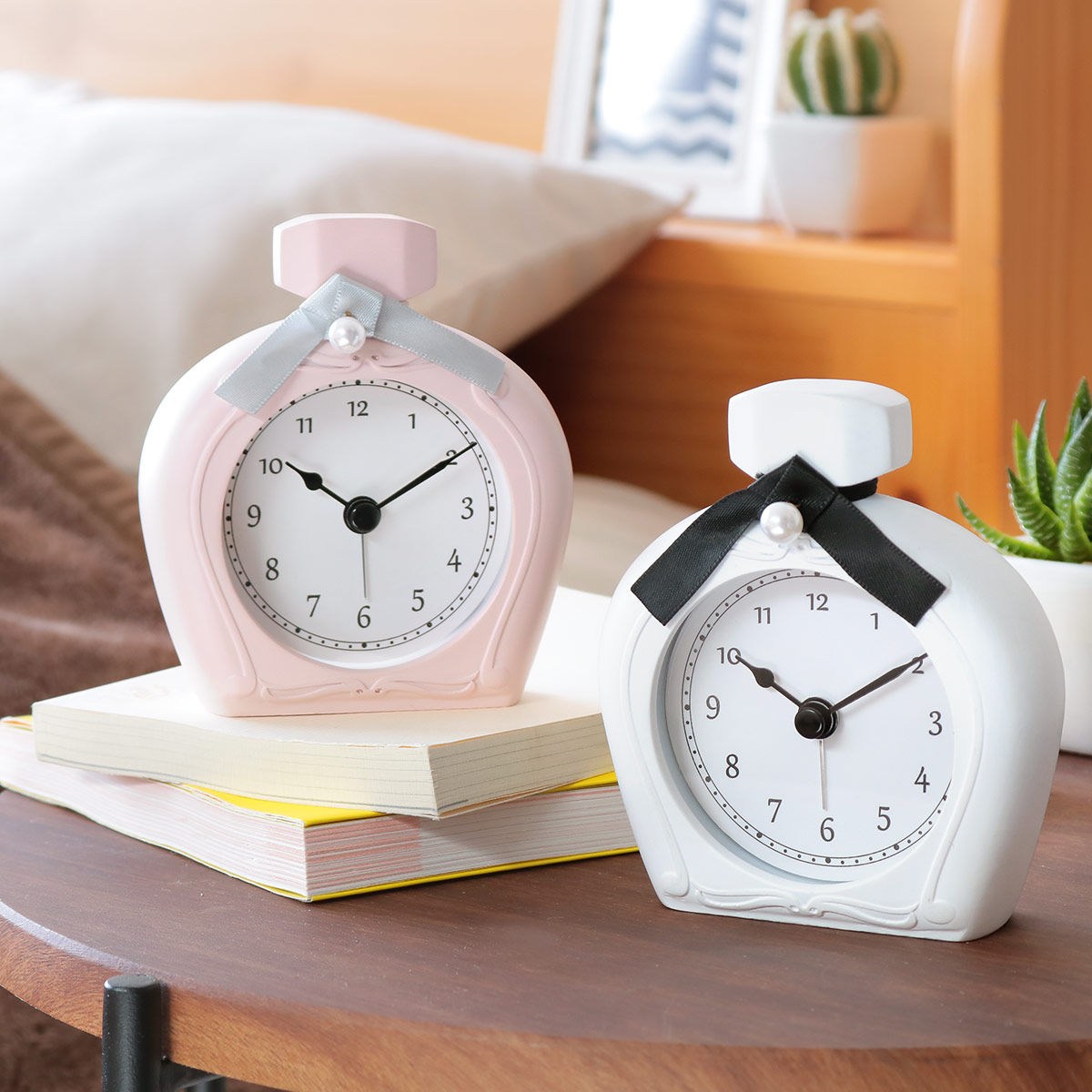 置き時計 パヒューム型 目覚まし時計 時計 アナログ （ 目覚まし