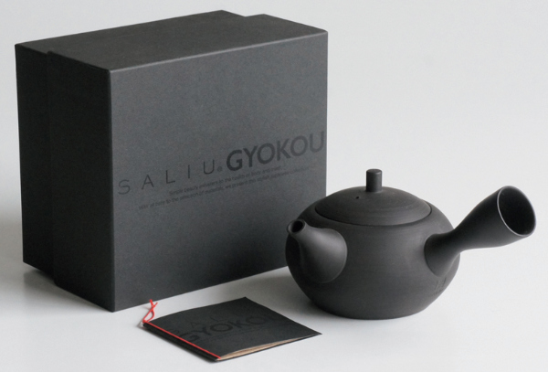 ゆ*き様 作家　陶芸作家　1点もの　ゴツゴツごっつい個性的なポット　急須　水差し 作家 陶芸作家 1点もの ゴツゴツごっついポット 急須 水差し ジョウロ