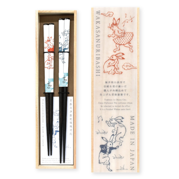 箸 2膳入り 鳥獣戯画 天然木 木製 桐箱入り 日本製 （ 食洗機対応 夫婦