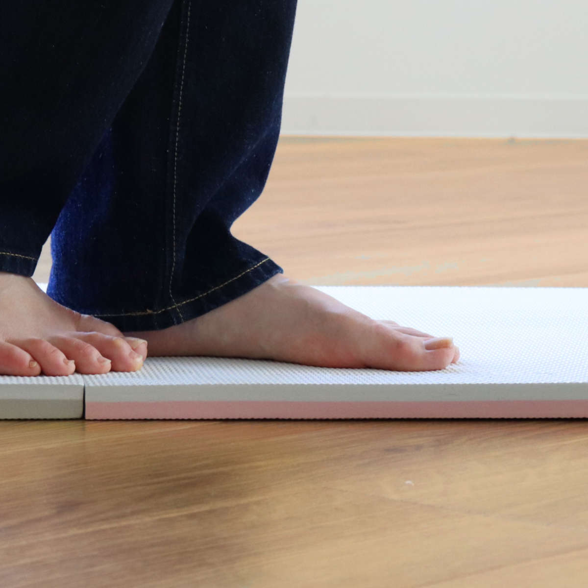 ジョイントマット 45×45cm 極厚 リバーシブル仕様 4枚組 ふち付き