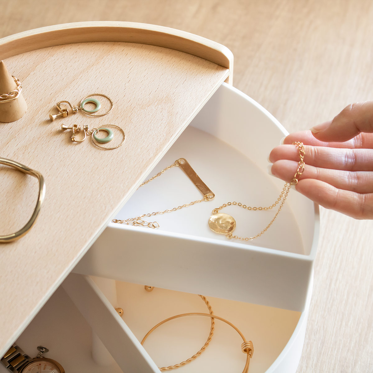 Umbra（アンブラ） 小物収納 ムーナ 回転式 アクセサリーケース 収納