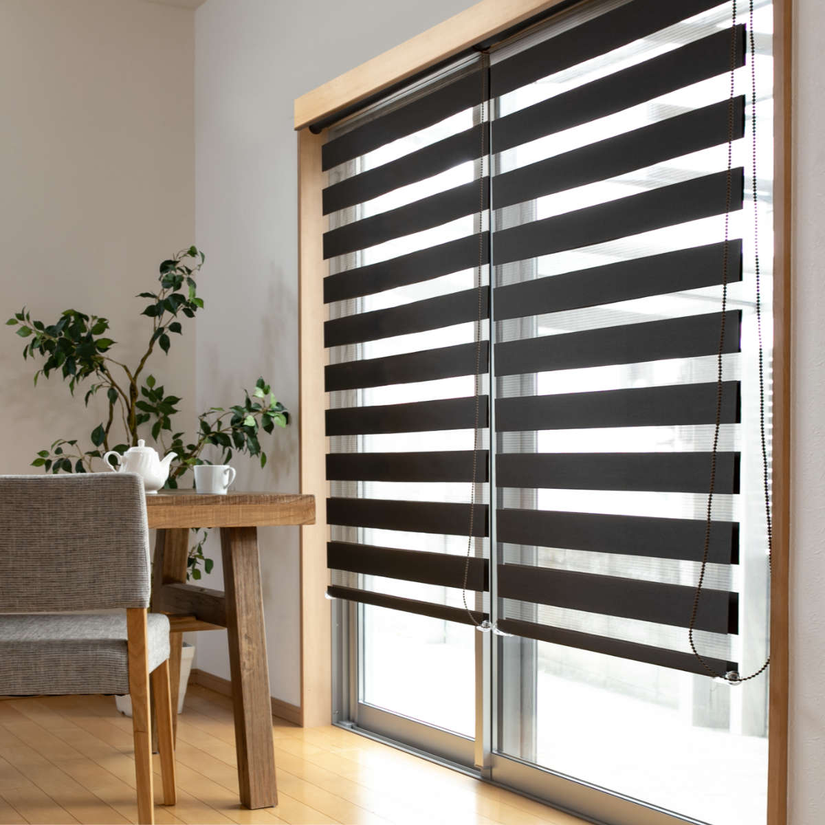 TOSO 調光機能付きブラインド グレー ロールスクリーン TOSO（トーソー） ロールスクリーン 調光ロールスクリーン TOSO 180