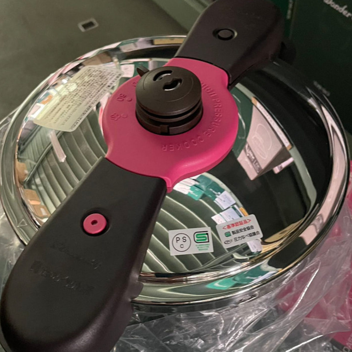 ワンダーシェフ （在庫処分特価） 圧力鍋 3L IH対応 魔法のクイック