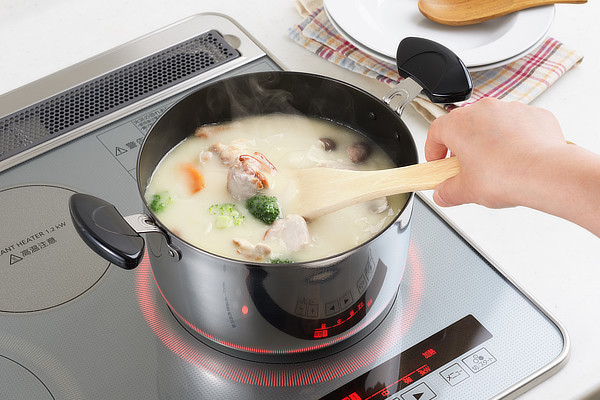 ヨシカワ 両手鍋 20cm IH対応 こげつきにくいステンレスカレー鍋 日本