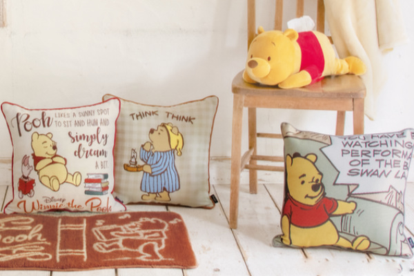 Disney（ディズニー） クッション 40×40cm くまのプーさん コミック