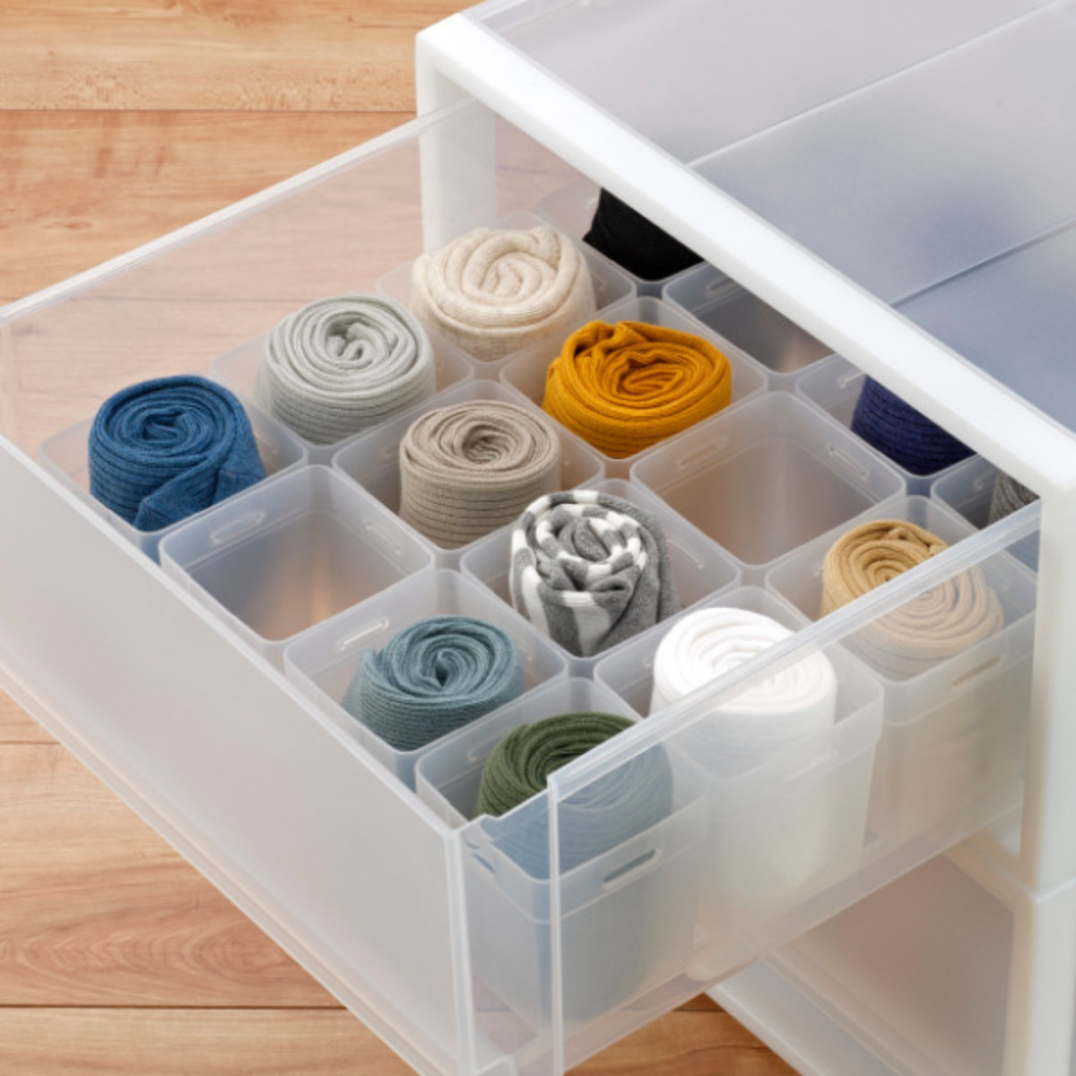 イノマタ化学 仕切りケース 幅7.4×奥行7.4×高さ8cm くつ下整理カップ M