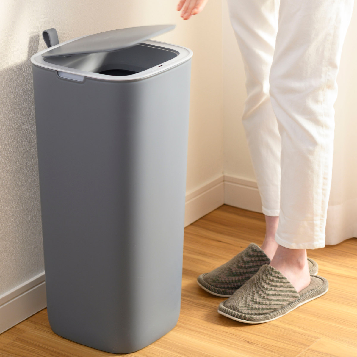 EKO（イーケーオー） ゴミ箱 30L モランディ プラスチックセンサービン