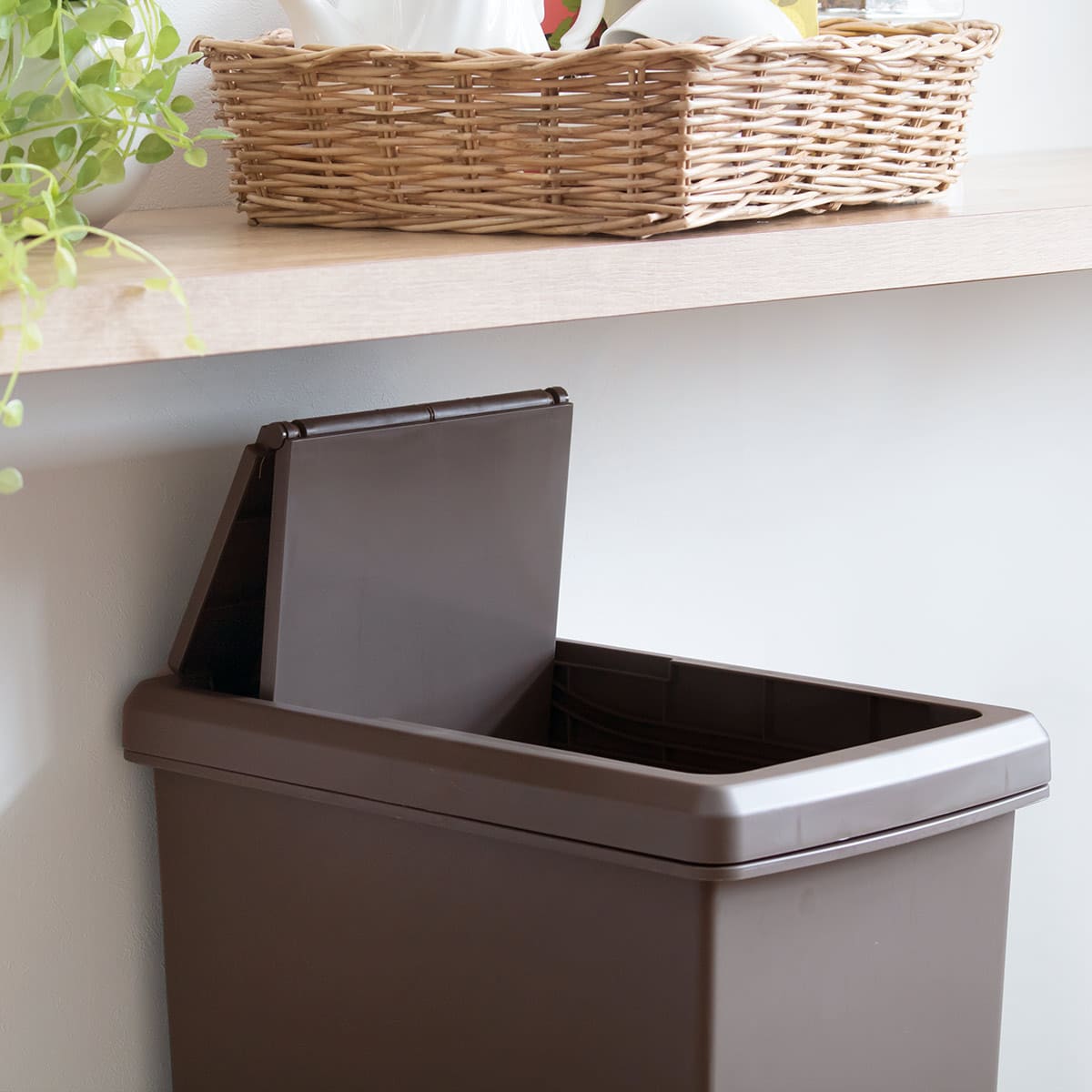 ゴミ箱 30L スライドペール 無地 ふた付き （ ごみ箱 30リットル スライド 蓋つき プラスチック キャスター ） | 平和工業 | 19