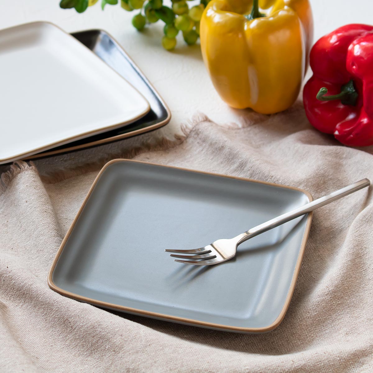 プレート 14cm スクエアプレート エッジライン 陶器 （ 食洗機対応