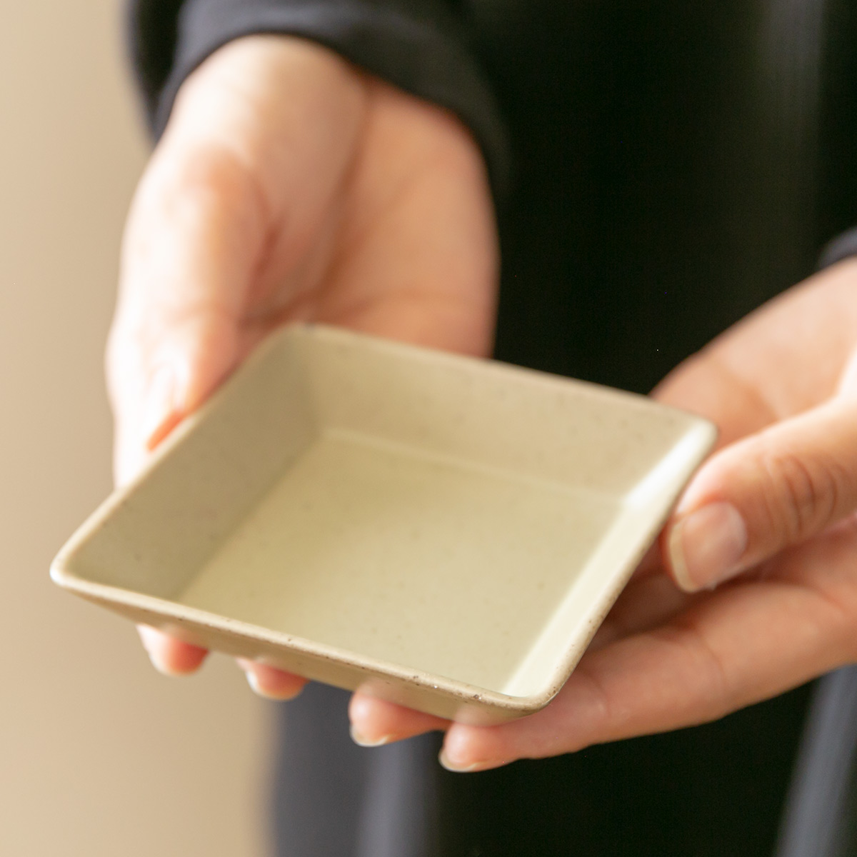 プレート 8.5cm S KASANE スクエア 陶器 同色4枚セット （ 食洗機対応