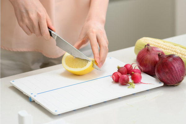 EKO まな板 DuoPad 折り畳める抗菌まな板 食洗機対応 （ マナイタ 俎板