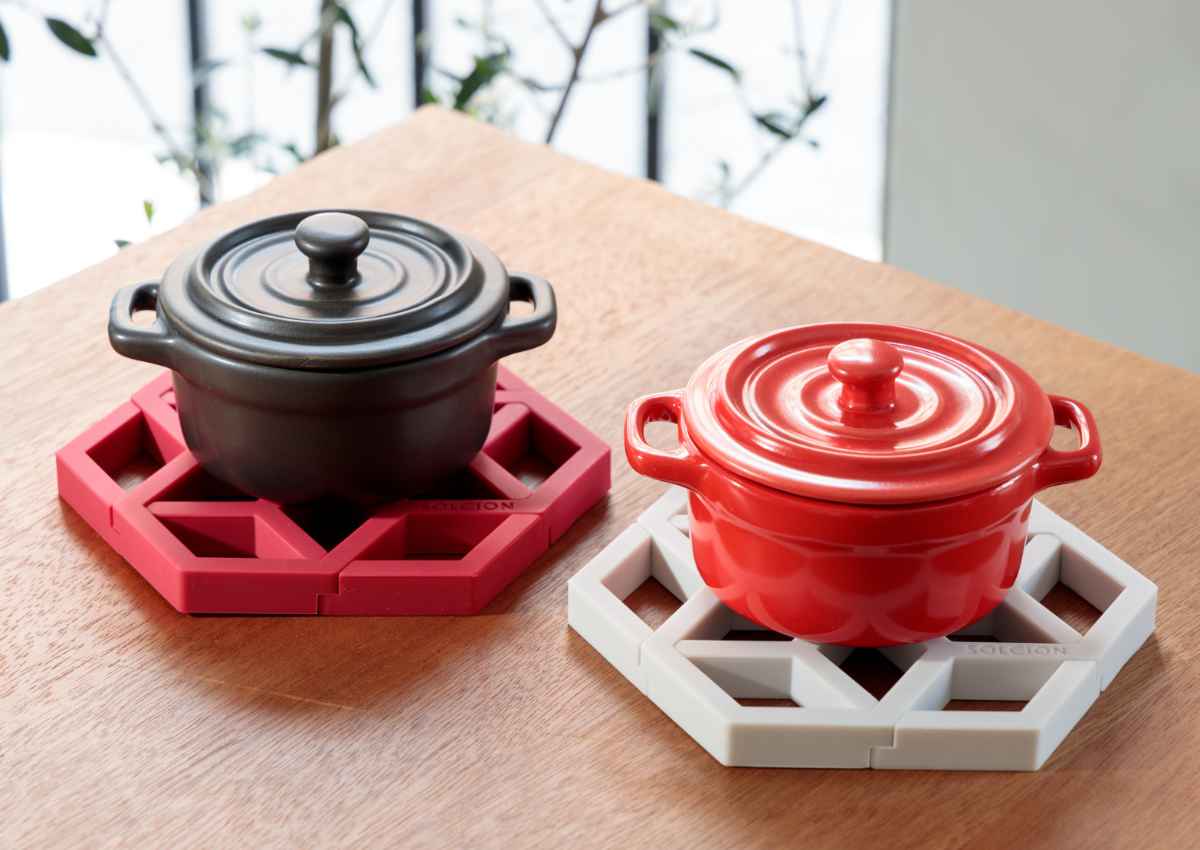 イケックス工業 鍋敷き シリコン製 2WAY Tangle Pot Stand ハニー