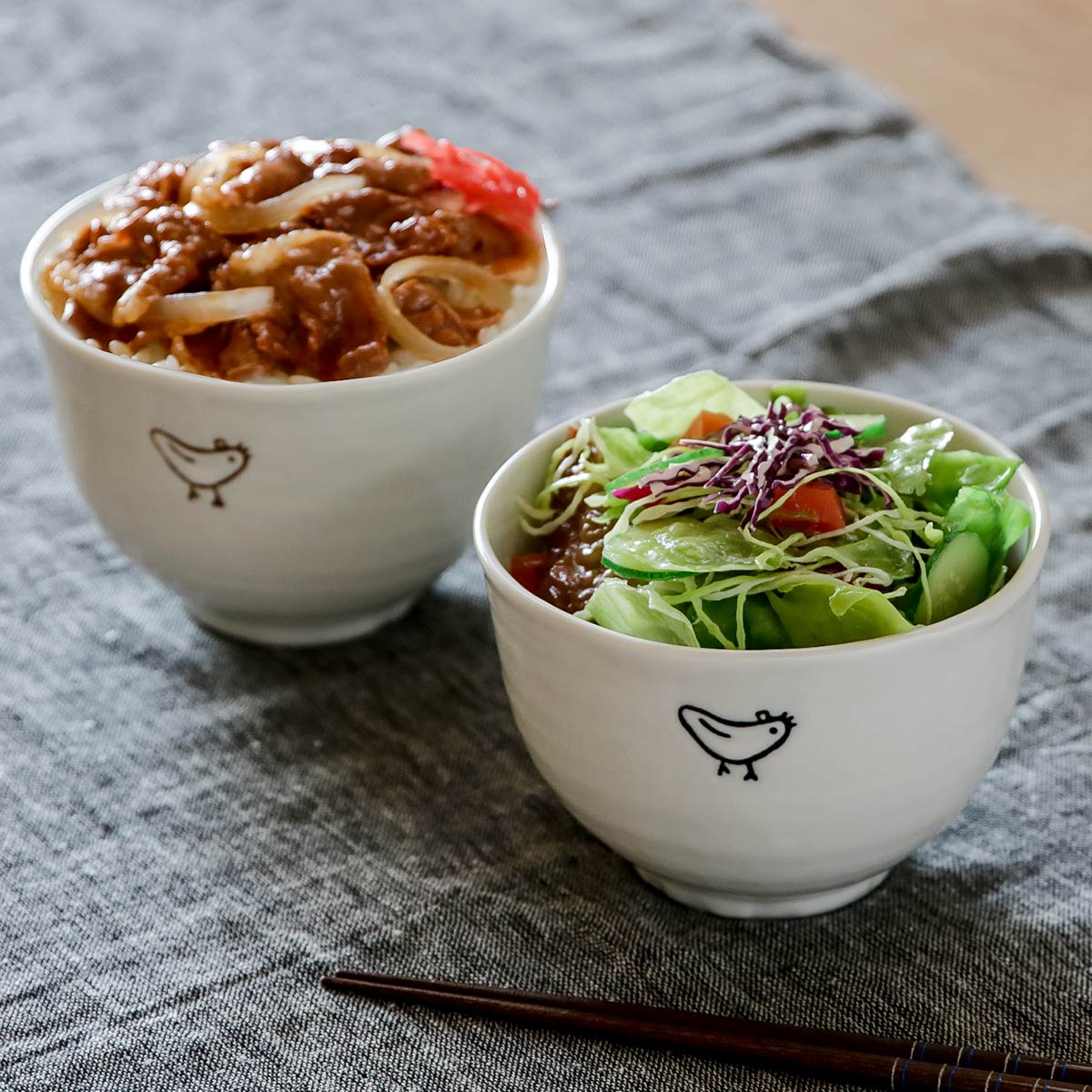 丼ぶり 13cm 小丼 トリのお散歩 磁器 美濃焼 日本製 （ 食洗機対応