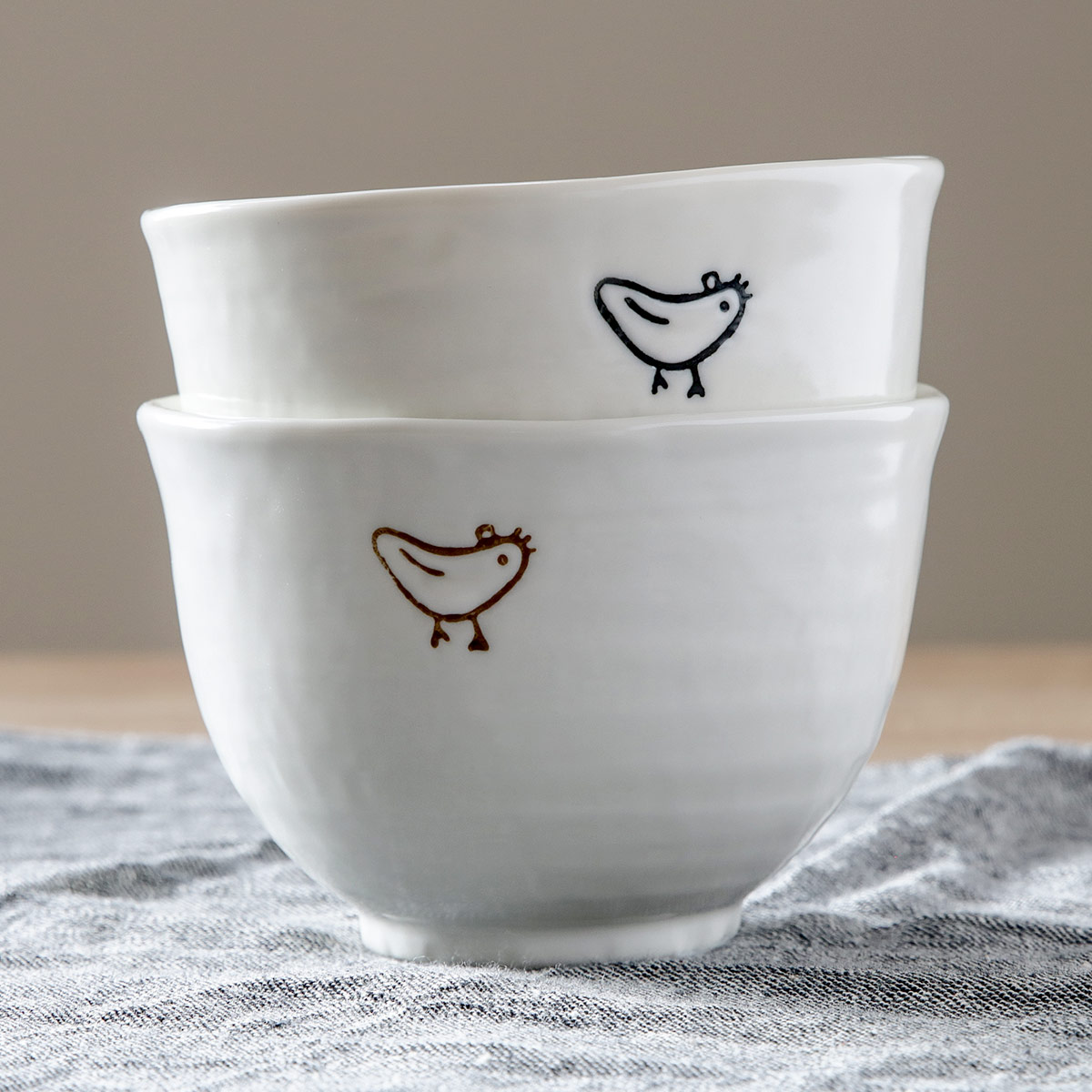 丼ぶり 13cm 小丼 トリのお散歩 磁器 美濃焼 日本製 （ 食洗機対応