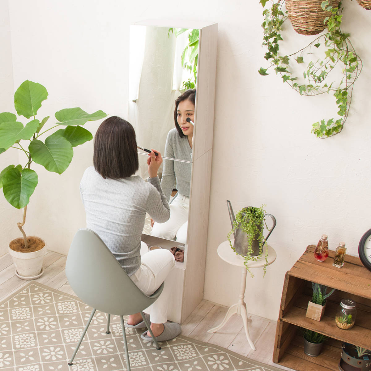 ミラー付きラック 5段 3枚扉 コンセント付 幅38cm （ 鏡付き リビング