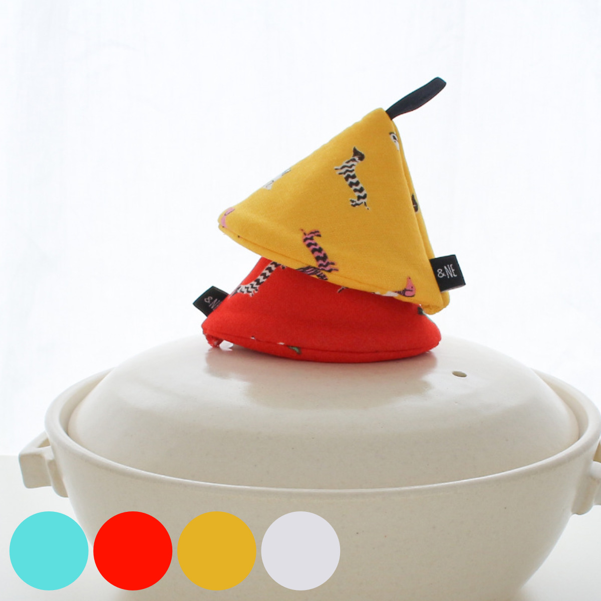 ＆NE 鍋つかみ 三角 ダックス 綿100％ 日本製 紐つき （ キッチン