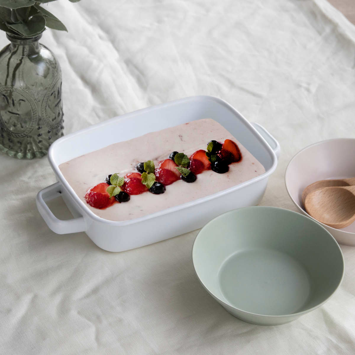 パール金属 グラタン皿 18cm 浅型 ホーロー ブランキッチン