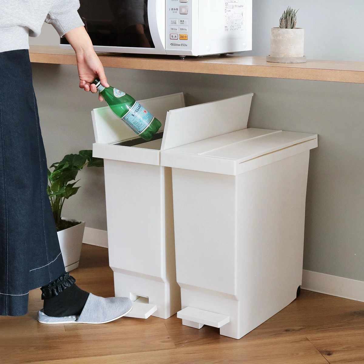 未使用品 ３個セット バタフライペール ゴミ箱 32L 3色１個ずつ グリーン ブラウン ホワイト 楽天市場】ゴミ箱 3個組 フタ付き ペダル式 カウンター下 32L