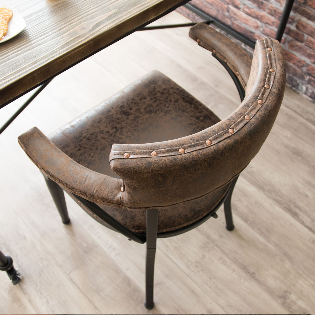 宮武製作所 チェア 座面高50cm レザー調 ヴィンテージ加工 スタッズ