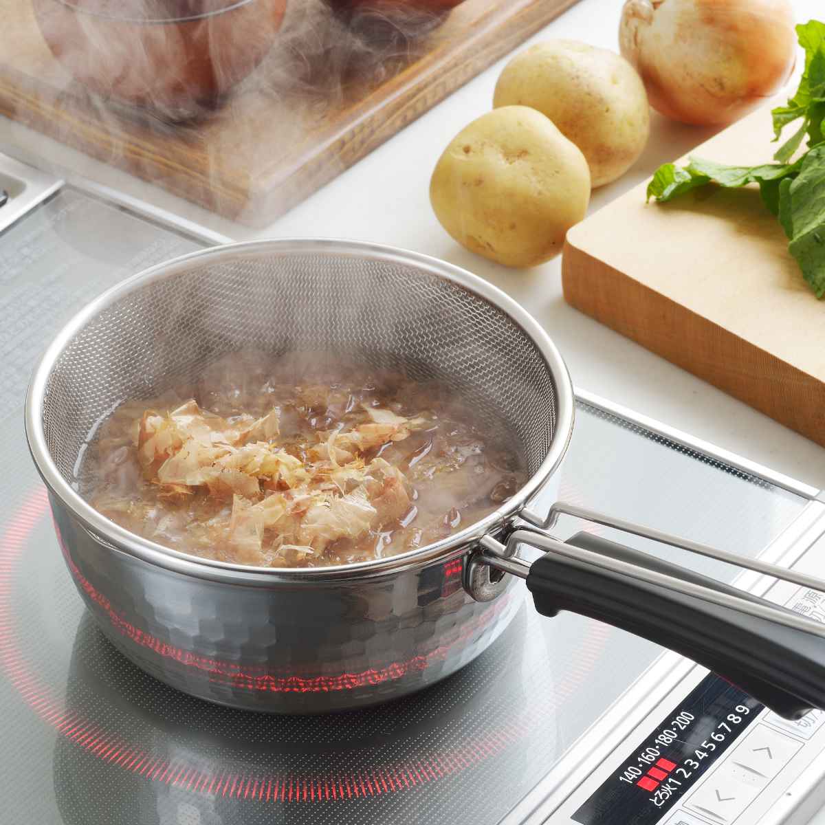 ヨシカワ ステンレス雪平鍋用片手ザル 18cm 味壱 日本製 （ ザル