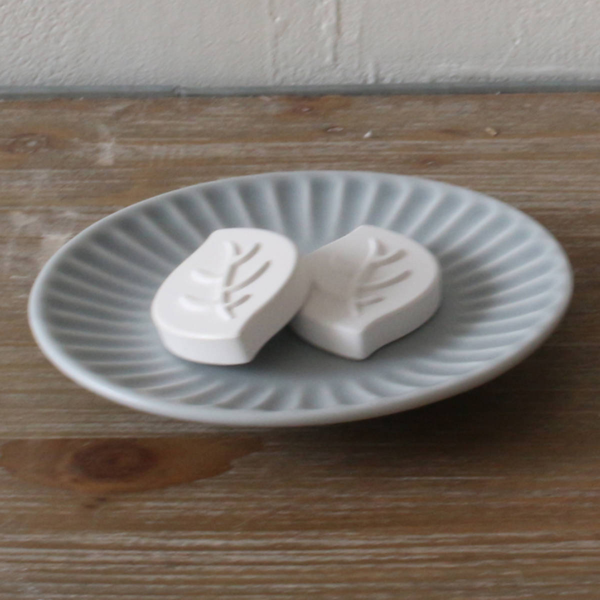 ＆NE アロマストーン プレート付き珪藻土アロマストーン （ アロマ