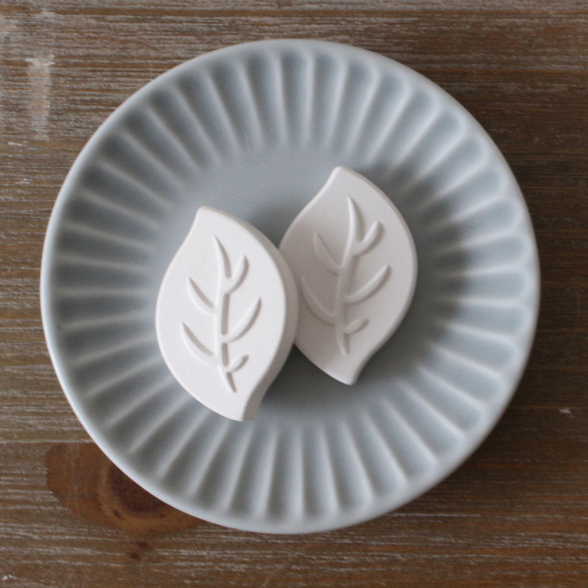 ＆NE アロマストーン プレート付き珪藻土アロマストーン （ アロマ