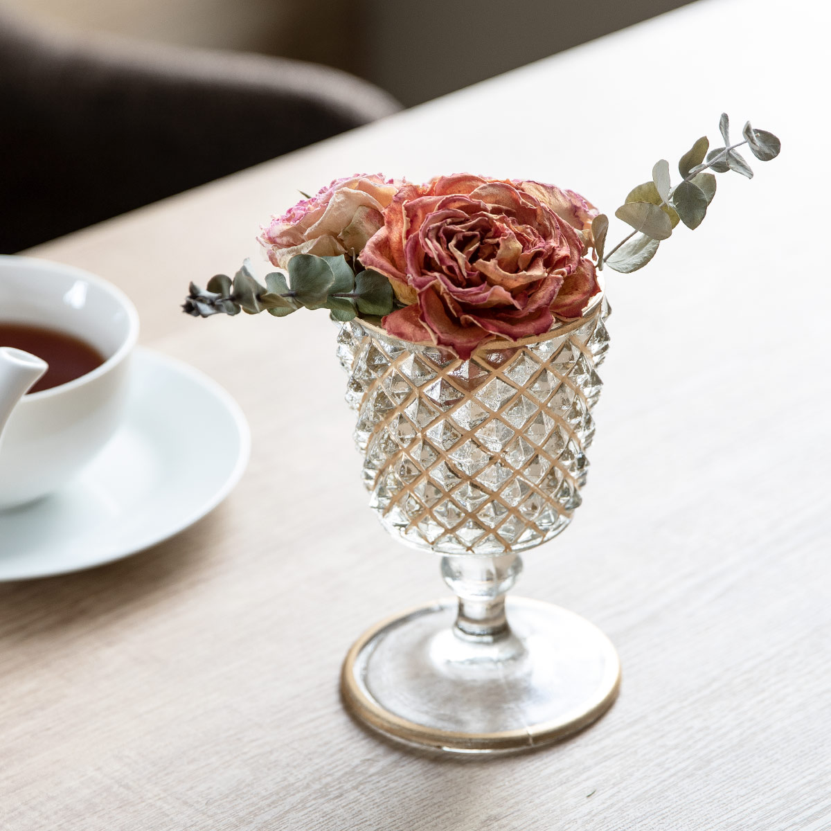 花瓶 ガラスベース 直径7.5×高さ13cm （ フラワーベース 花びん 花器 ガラス 足つき ）