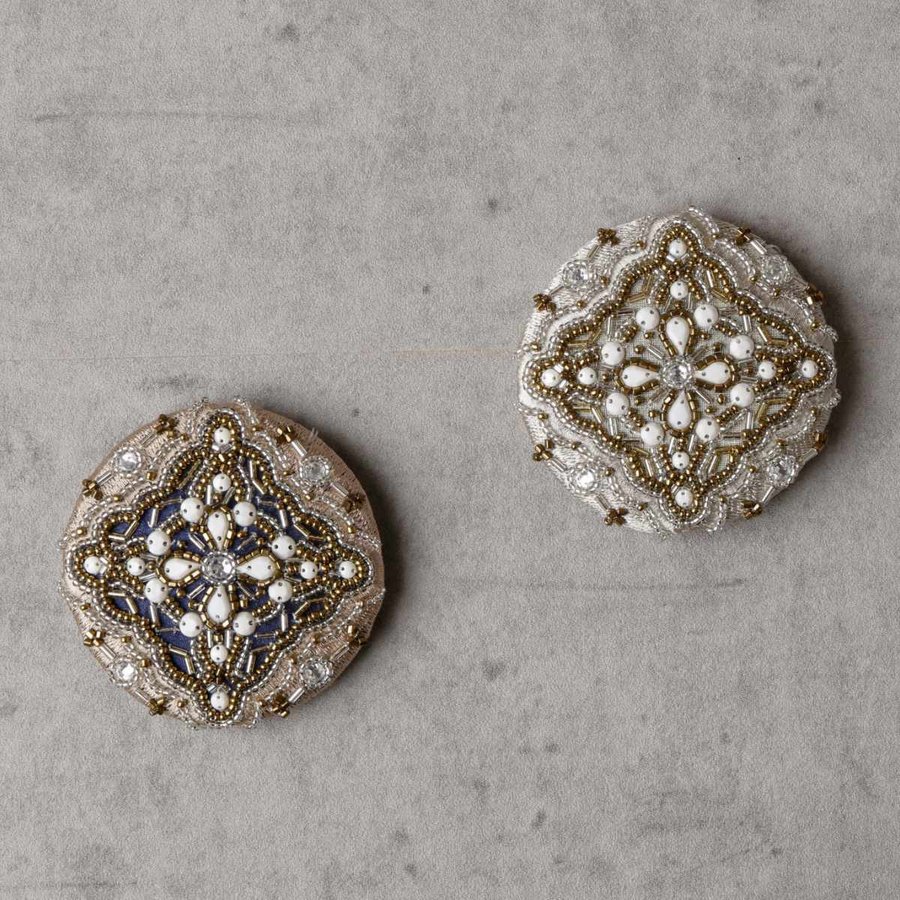 手鏡 ビーズ 刺繍ミラー コンパクト （ 携帯用 ミラー ハンドミラー