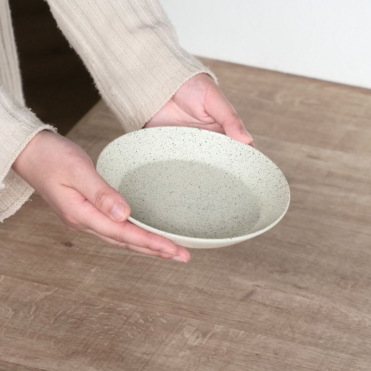 プレート S 16cm grano プラスチック （ 食洗機対応 電子レンジ対応
