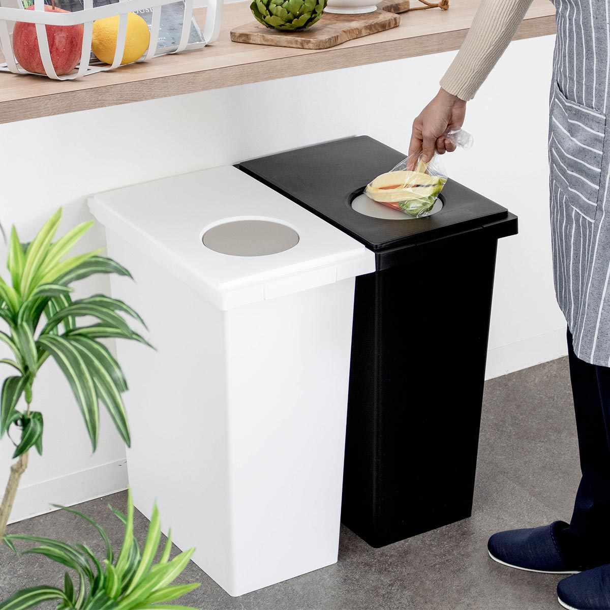 ゴミ箱 45L ユニード ロック＆プッシュ ふた付き （ 45リットル 45l