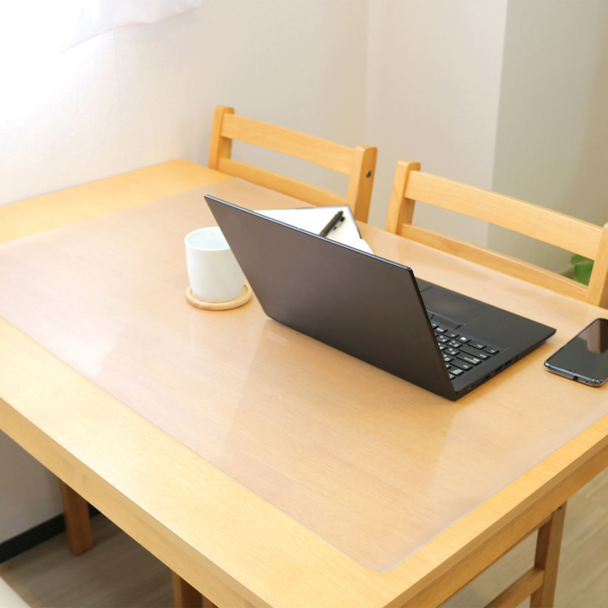 デスクマット 58×90cm エアーが入らないデスクマット 塩化ビニル樹脂