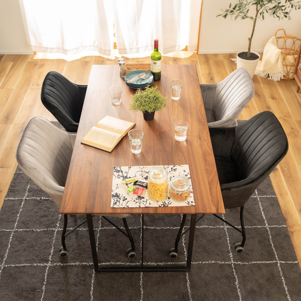 東谷 チェア 2脚セット 座面高46cm キャスター付き ベロア 肘掛け