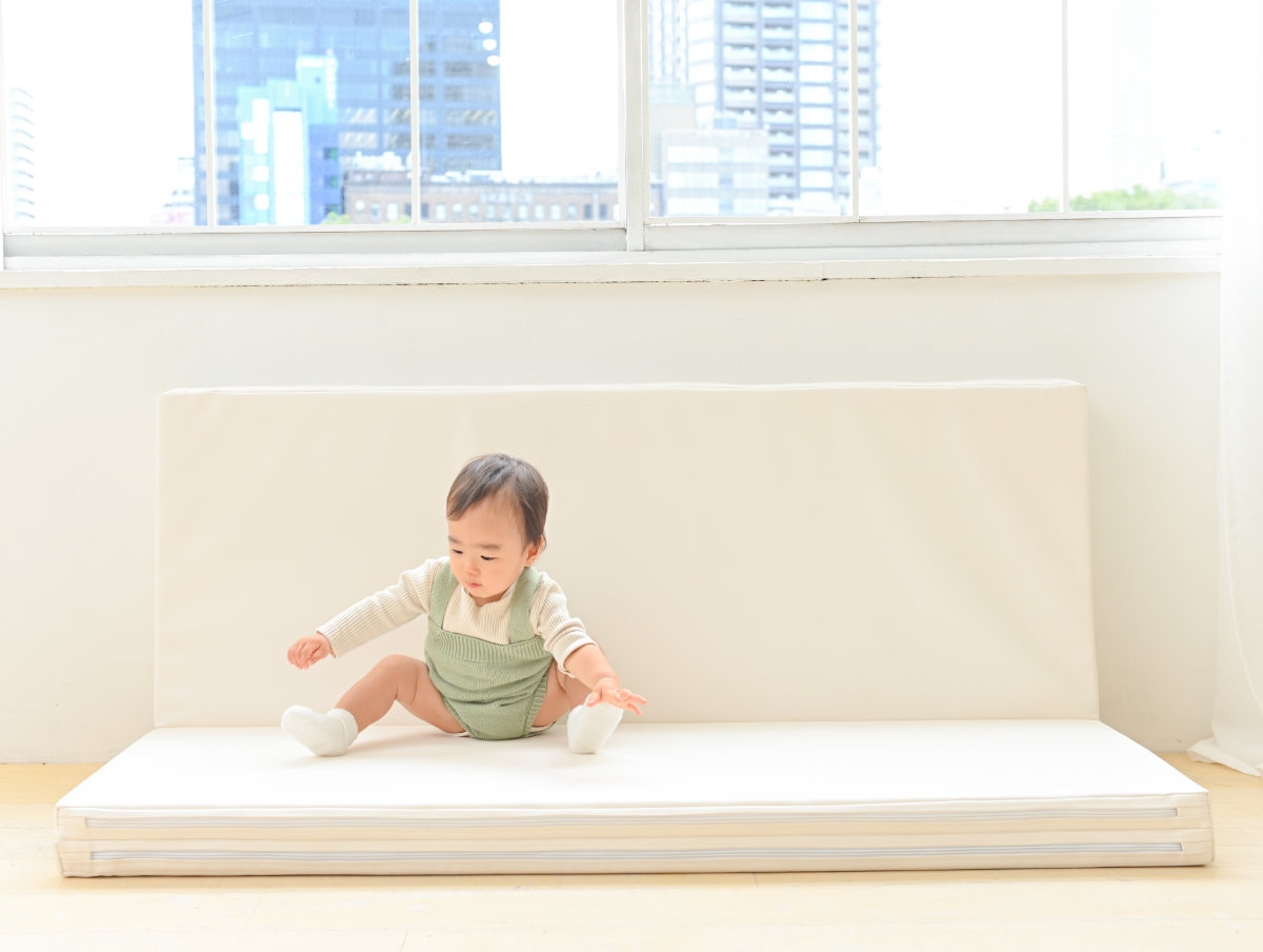 プレイマット 折りたたみ 140x200 （ フロアマット ベビーマット 厚手