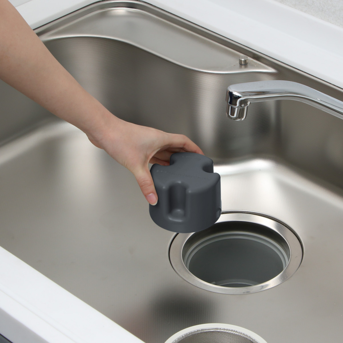 三栄水栓 キッチン 排水口用 トラップワン 防臭ワン lok26k6 SANEI 三栄水栓 排水用品 ワントラップワン 交換 公団用 防臭 防虫