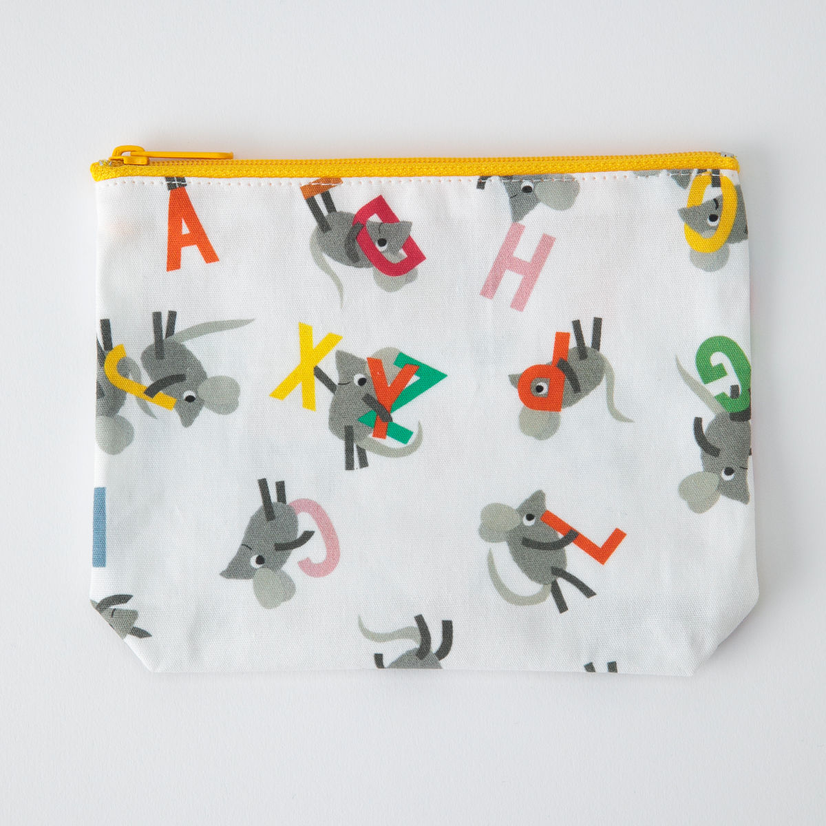 ベビートイ さんかくお手玉とポーチセット レオ レオニ 綿100 日本製 おもちゃ 絵本 ベビー 赤ちゃん ポーチ付き セット お弁当グッズのカラフルボックス 通販 Yahoo ショッピング