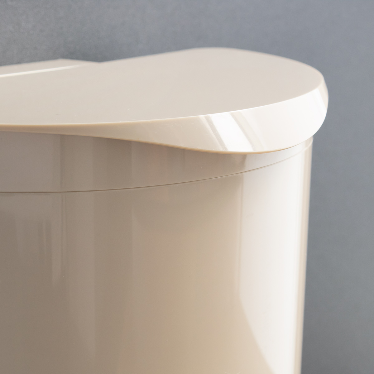 伊勢藤 ゴミ箱 4L メルナミニ （ ごみ箱 4リットル 4l 幅22.1 奥行13.2