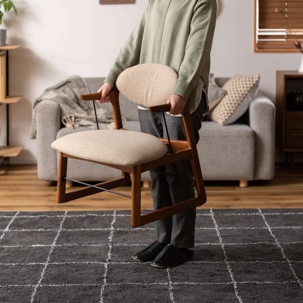 東谷 フロアチェア 座面高34cm 木製 ファブリック （ リビングチェア