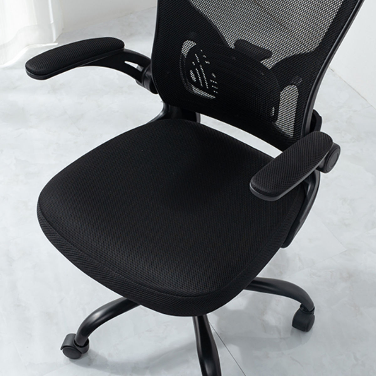 デスクチェアー　黒 HAGiHARA（萩原） オフィスチェア 座面高47〜56cm メッシュ ロッキング