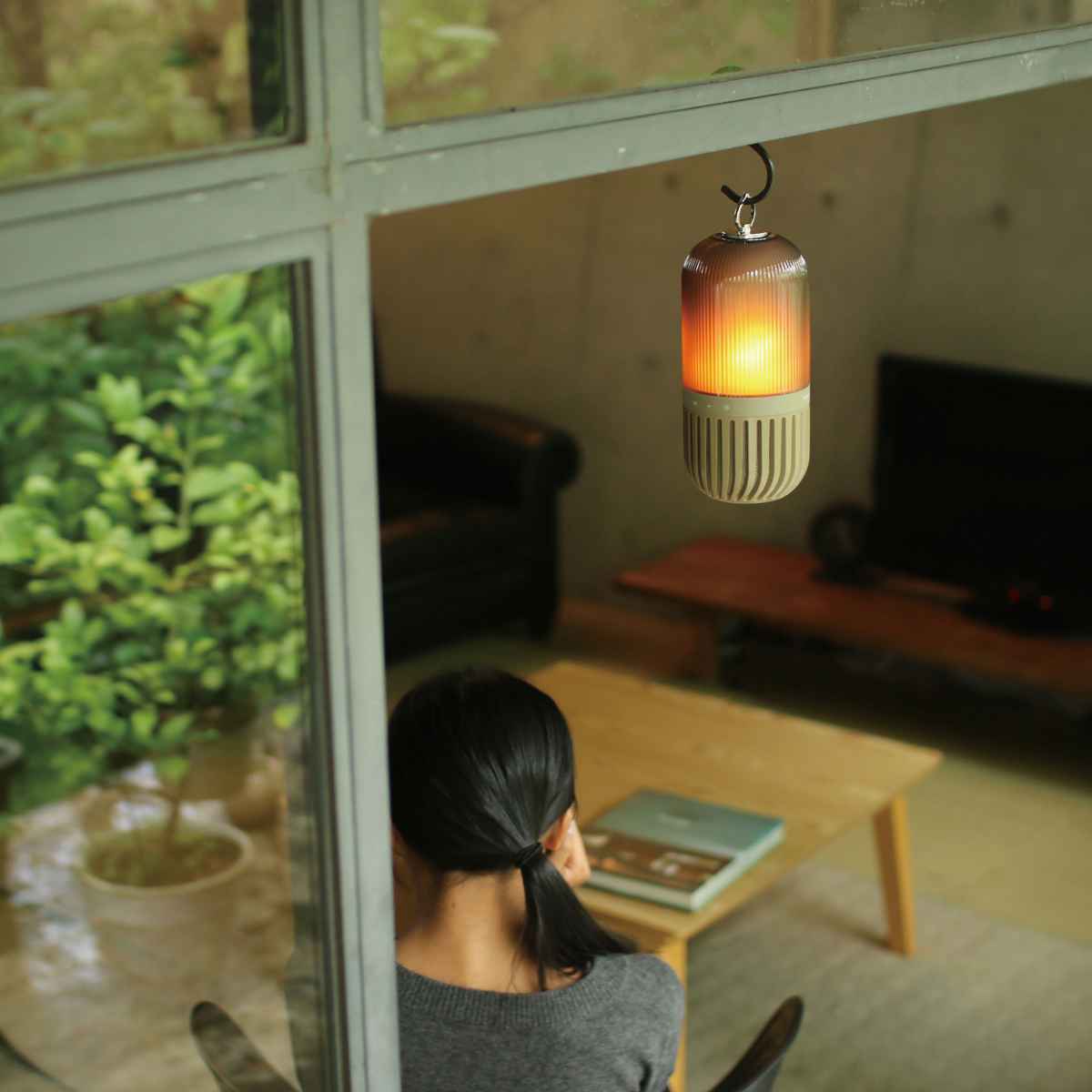 スピーカー ゆらぎカプセルスピーカー bluetooth 充電式 （ ランタン