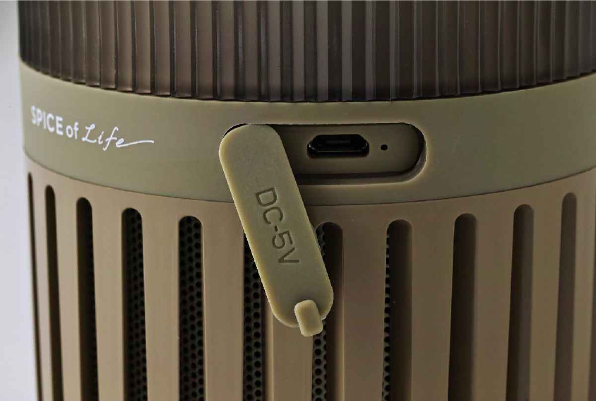 スピーカー ゆらぎカプセルスピーカー bluetooth 充電式 （ ランタン
