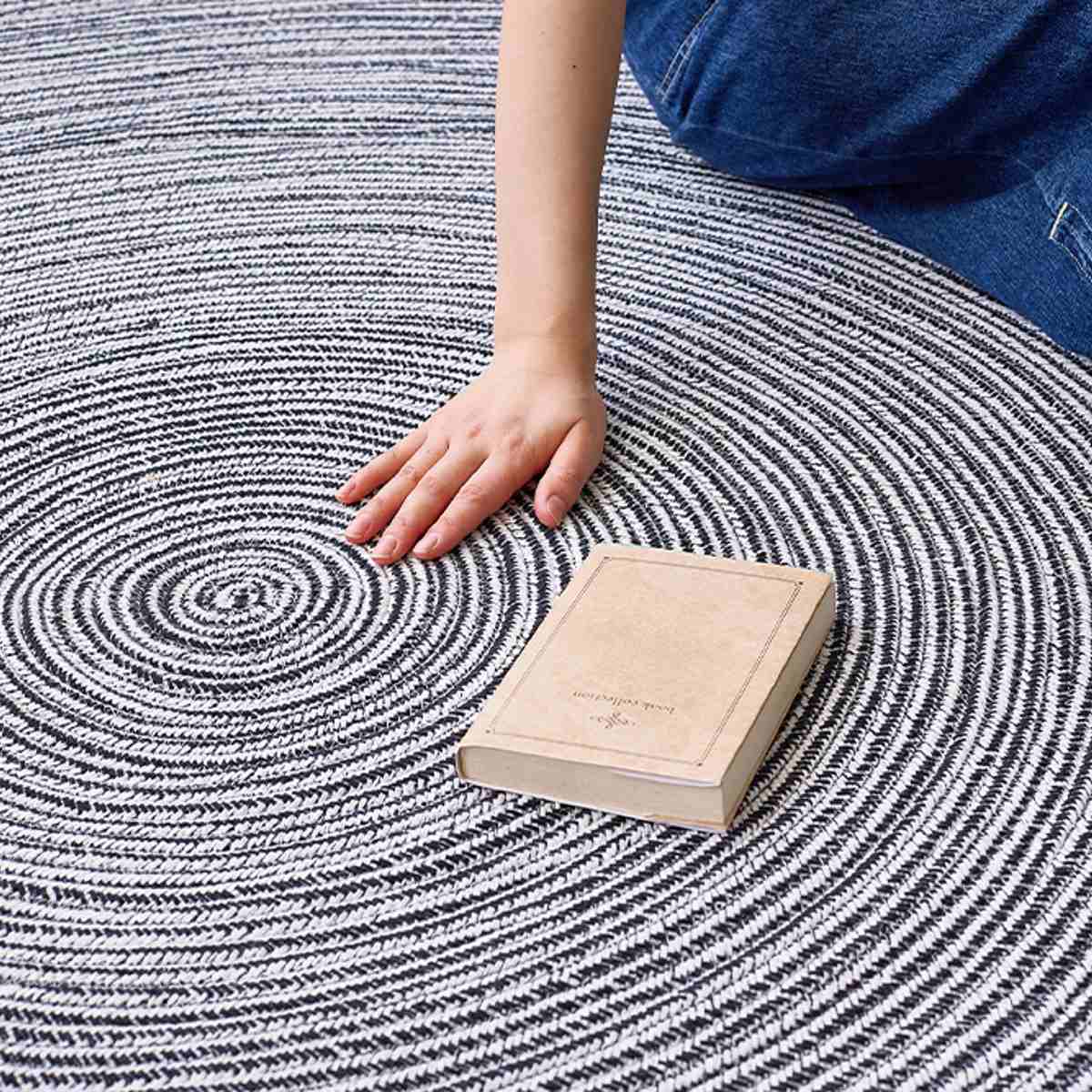 ラグ 円形 ハンドメイド 綿100％の編み込みラグ ブレイド 140cm