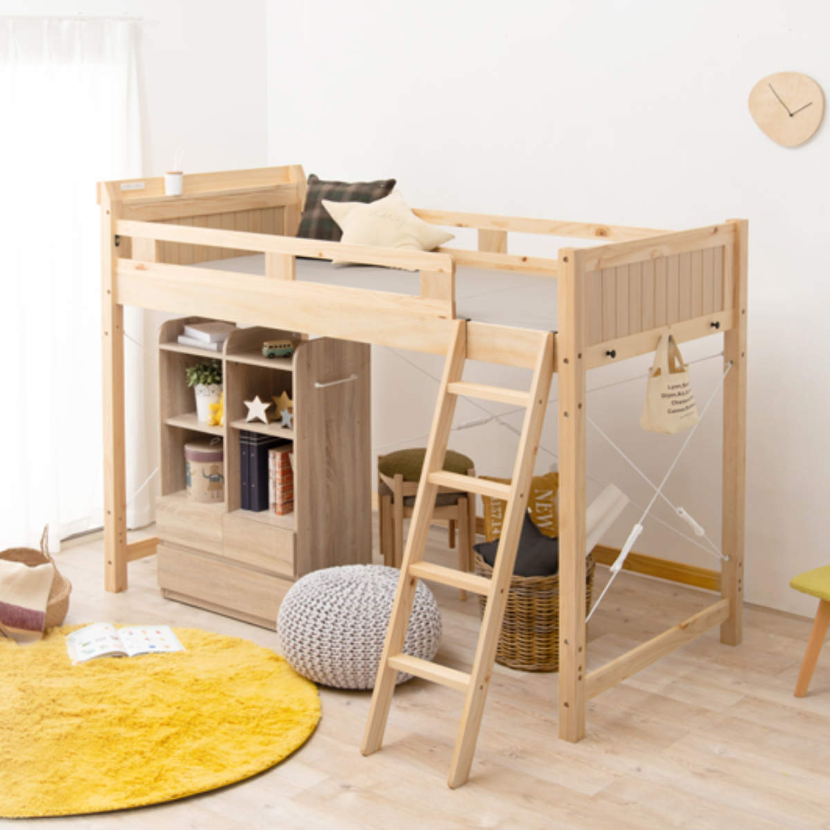 （2/3火〜2/7土にお届けできます）黒宮付きロフトベッド HAGiHARA（萩原） ロフトベッド ベッド下113cm 木製 2口コンセント