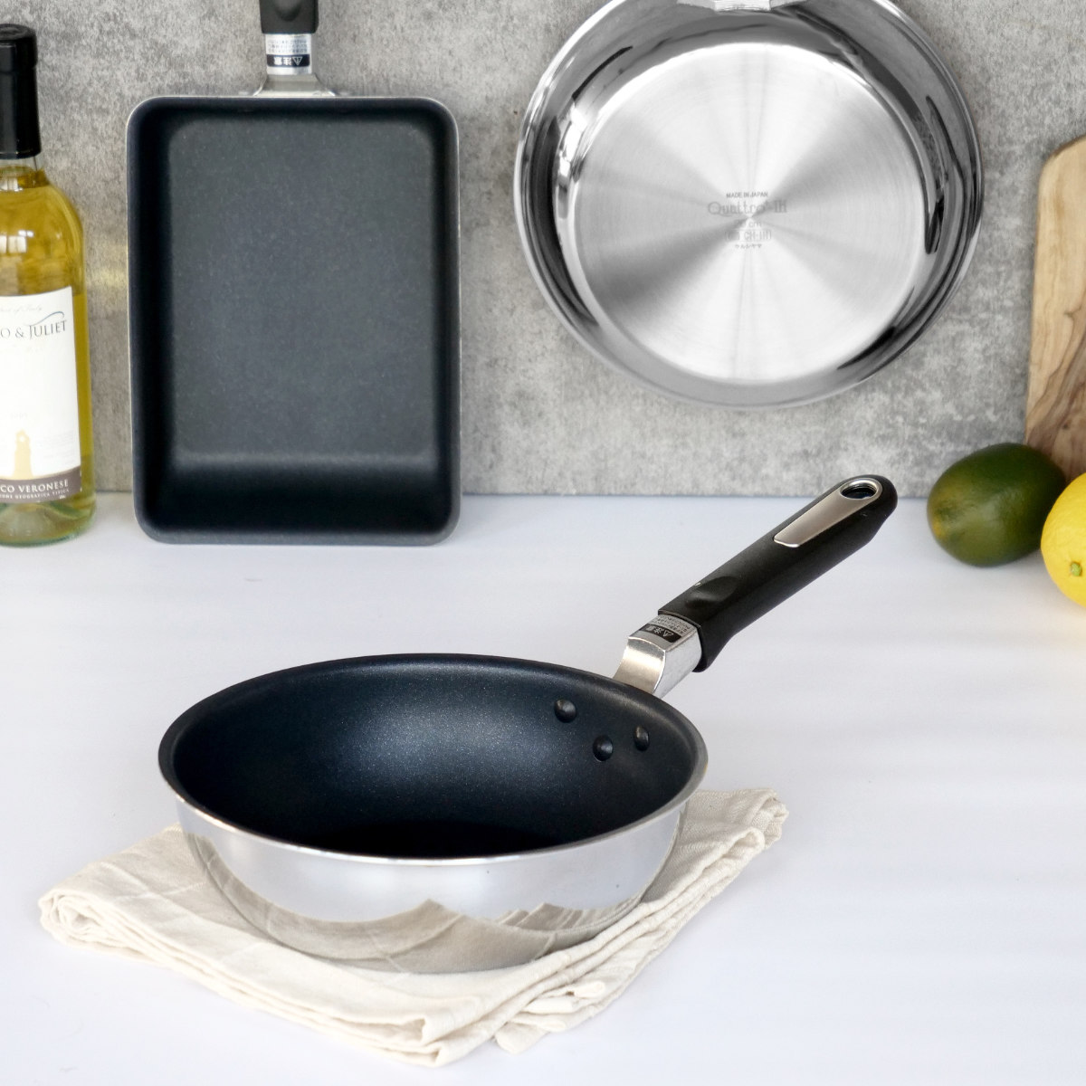 フライパン直径約29センチ底20センチ ウルシヤマ金属工業 フライパン 20cm 深型 IH対応 クワトロプラス 日本