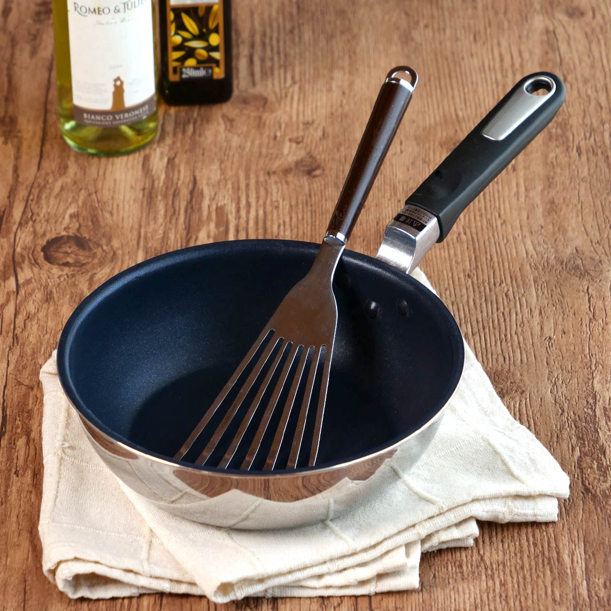 ウルシヤマ金属工業 フライパン 20cm 深型 IH対応 クワトロプラス 日本