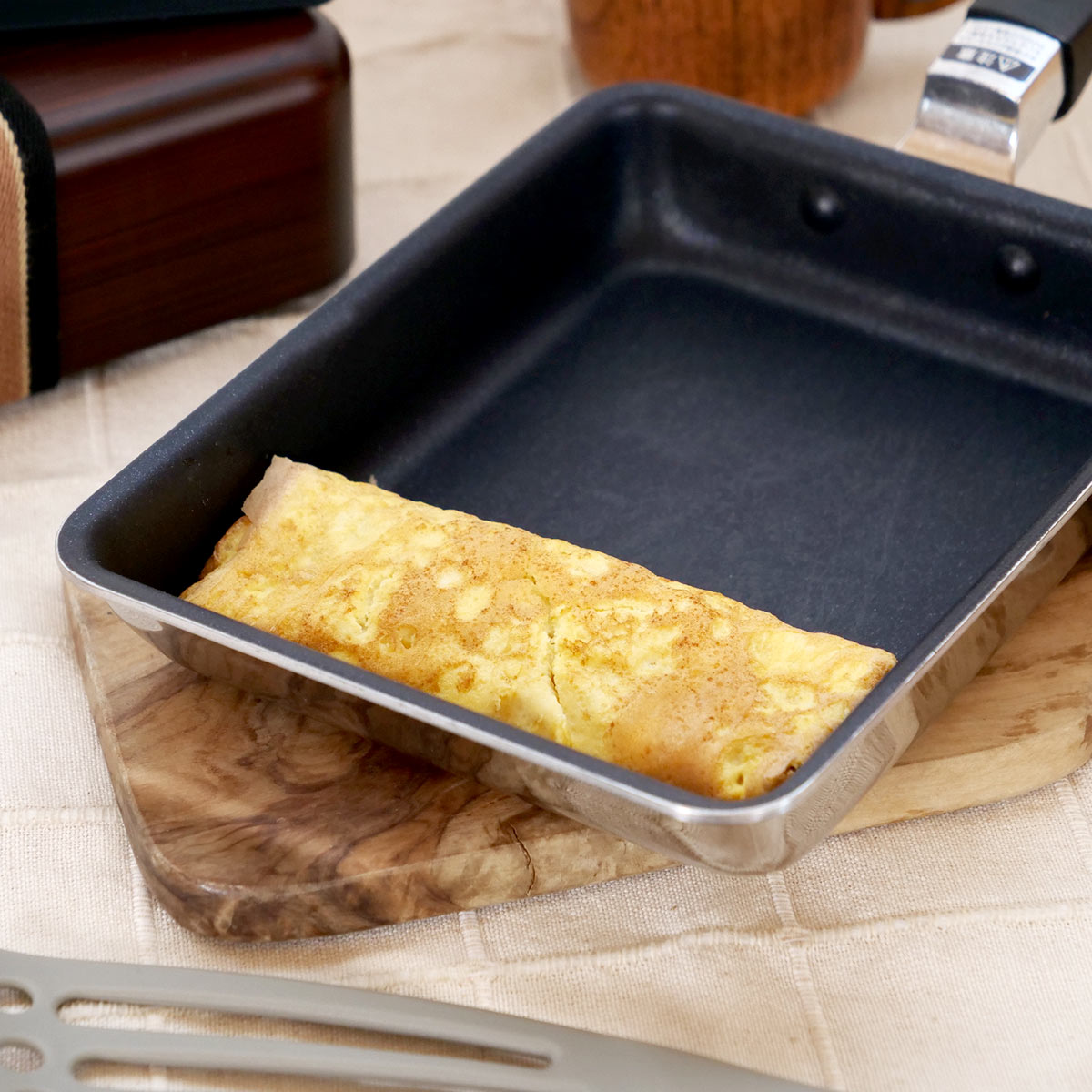 ウルシヤマ金属工業 卵焼き器 15×9.5cm IH対応 クワトロプラス 日本製