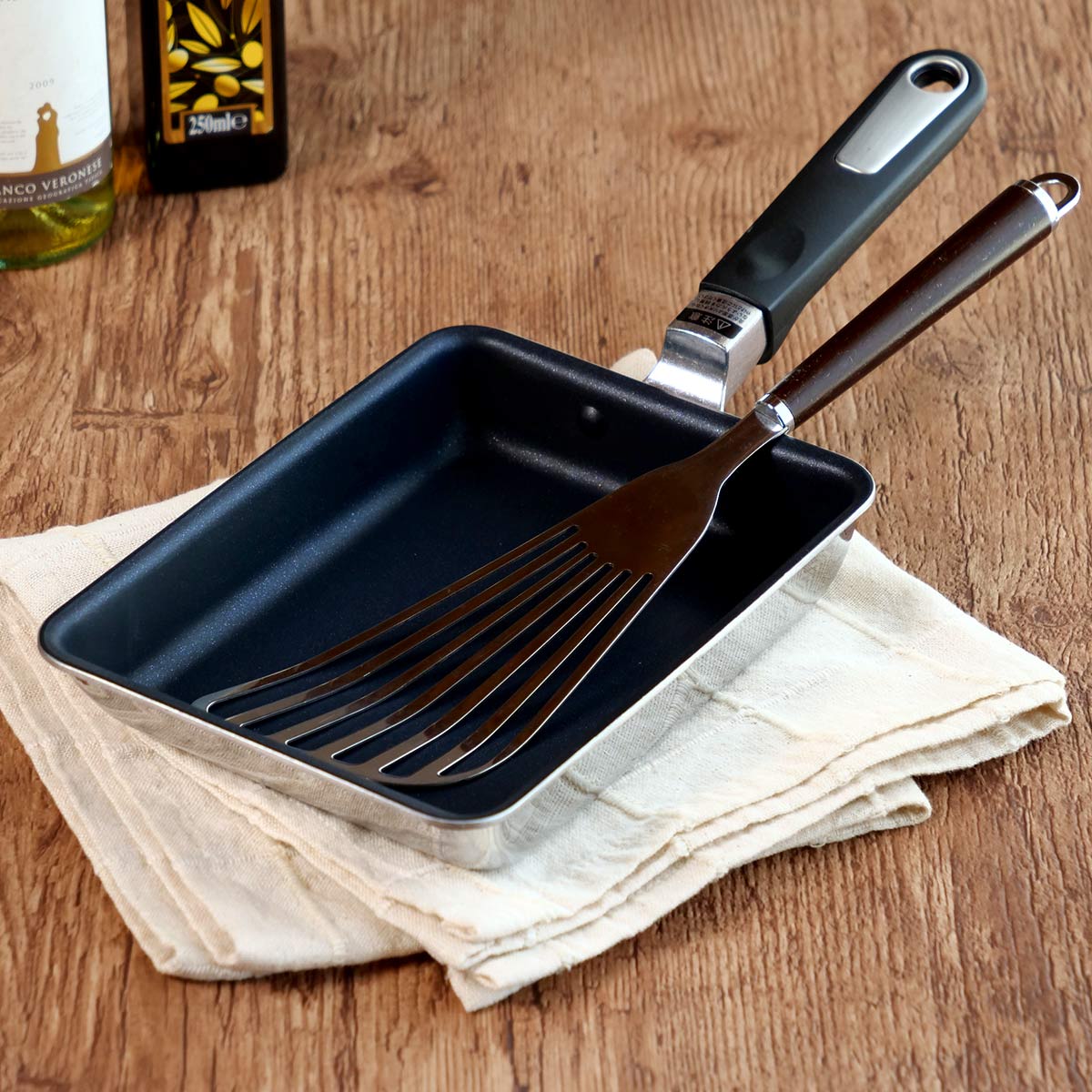 ウルシヤマ金属工業 卵焼き器 15×9.5cm IH対応 クワトロプラス 日本製