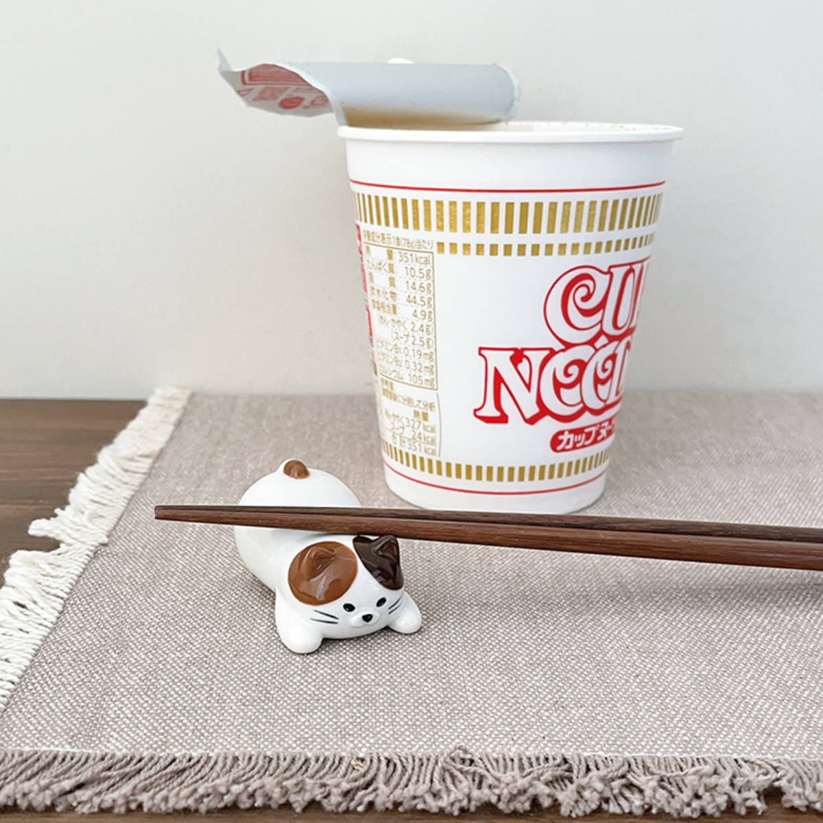 箸置き 6cm カップ麺 フタ留め ネコ 犬 陶器 （ 食洗器対応 箸置