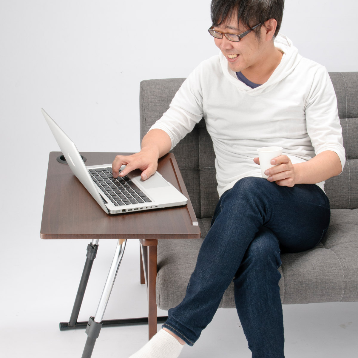 期間限定価格）サイドテーブル 幅60cm 角度調節 高さ調節 完成品